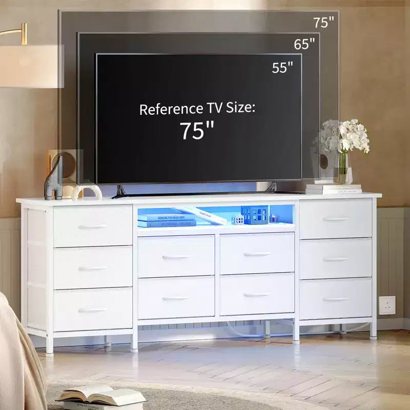 Comò lungo per camera da letto con 10 cassetti in tessuto e presa di corrente e luce LED, mobile TV per TV da 65-75 pollici